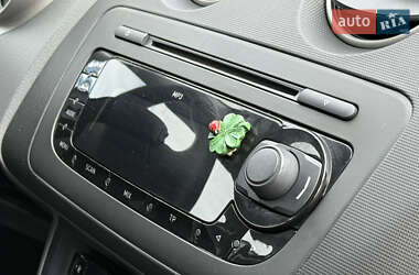 Хэтчбек SEAT Ibiza 2011 в 