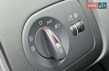 Хэтчбек SEAT Ibiza 2011 в 