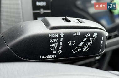 Хэтчбек SEAT Ibiza 2011 в 