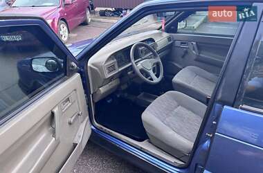 Хетчбек SEAT Ibiza 1992 в 