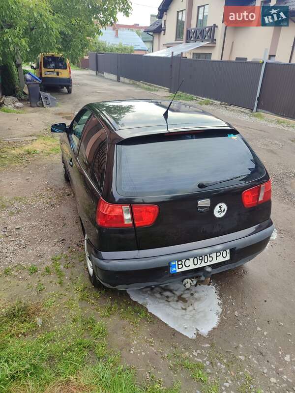 Хэтчбек SEAT Ibiza 2001 в Львове