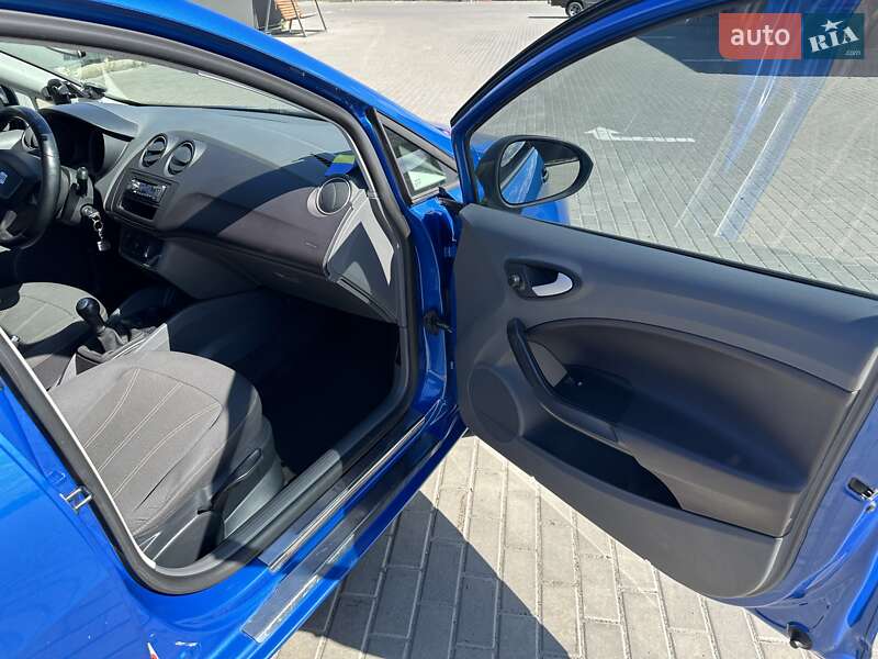 Хэтчбек SEAT Ibiza 2011 в Черкассах