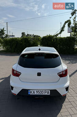 Хэтчбек SEAT Ibiza 2010 в 