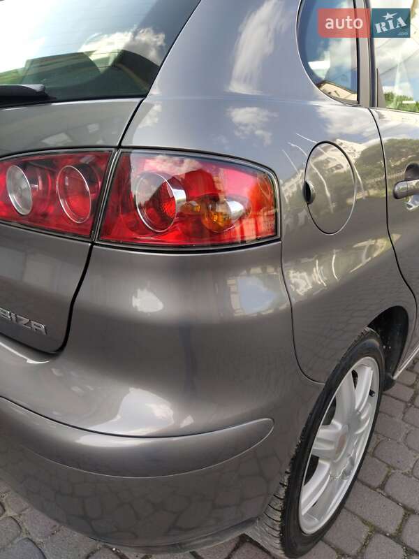 Хэтчбек SEAT Ibiza 2004 в Львове фото 29 Хэтчбек SEAT Ibiza 2004 в Львове