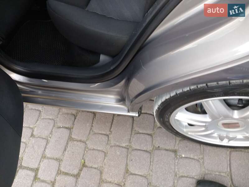 Хэтчбек SEAT Ibiza 2004 в Львове фото 41 Хэтчбек SEAT Ibiza 2004 в Львове