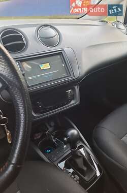 Хетчбек SEAT Ibiza 2010 в 