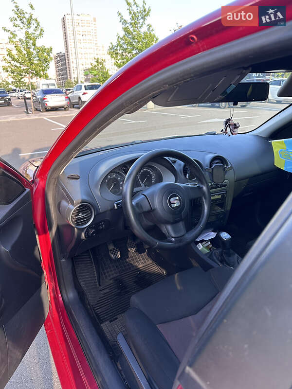 Хетчбек SEAT Ibiza 2007 в Києві