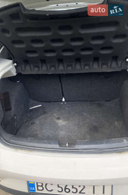 Хэтчбек SEAT Ibiza 2011 в 