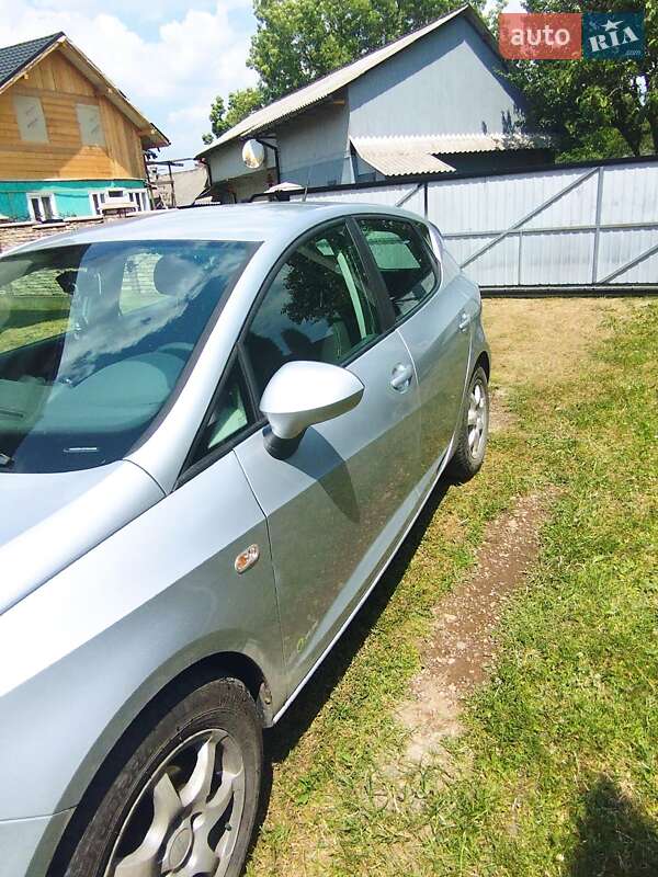 Хетчбек SEAT Ibiza 2011 в Івано-Франківську
