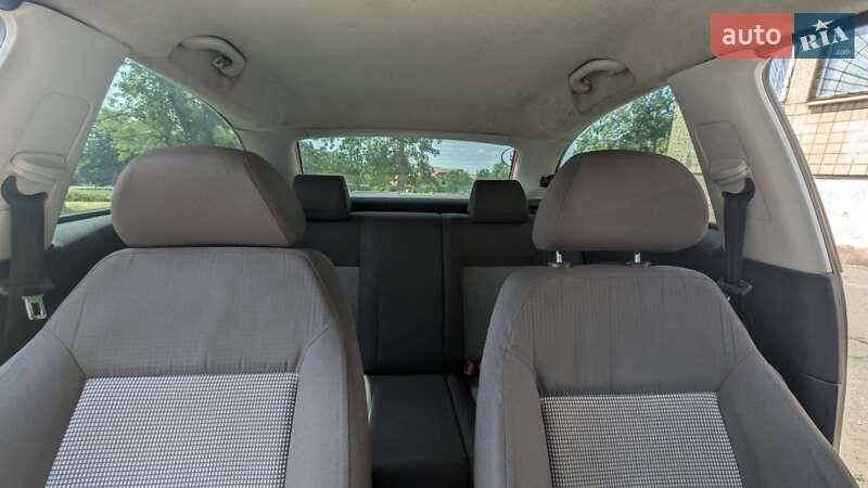 Хетчбек SEAT Ibiza 2006 в Кривому Розі