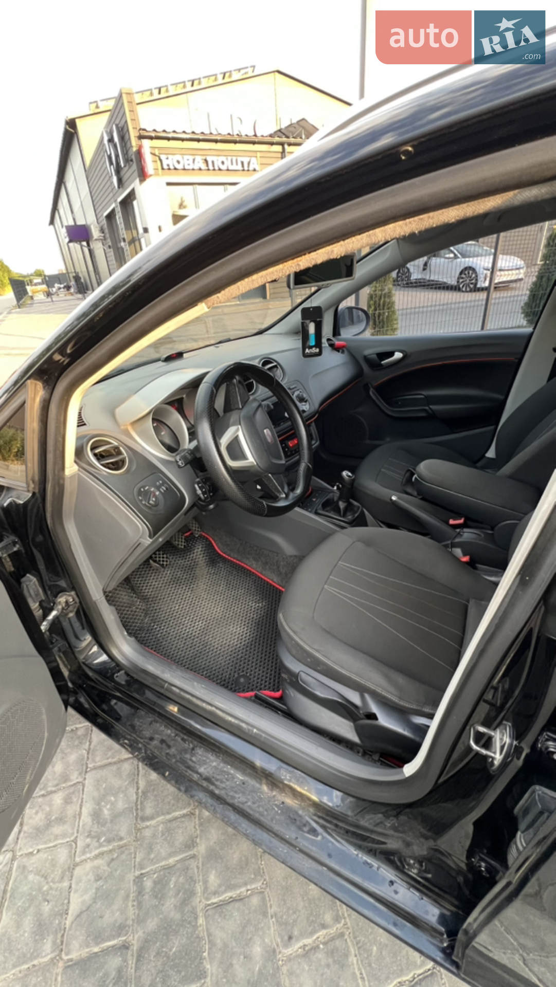 2011 SEAT Ibiza - мініатюра 16