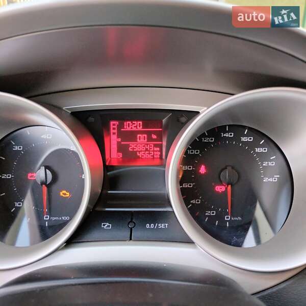 Хетчбек SEAT Ibiza 2011 в Яворові