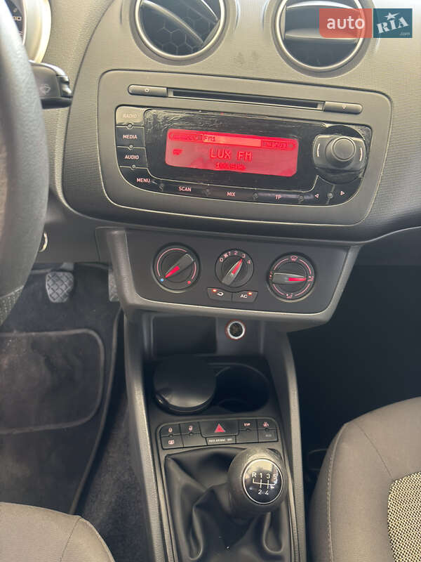 Хэтчбек SEAT Ibiza 2008 в Днепре