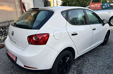 Хэтчбек SEAT Ibiza 2010 в 