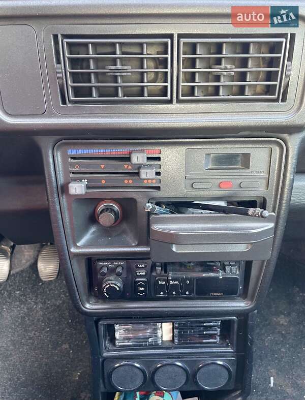 Хэтчбек SEAT Ibiza 1990 в Полтаве