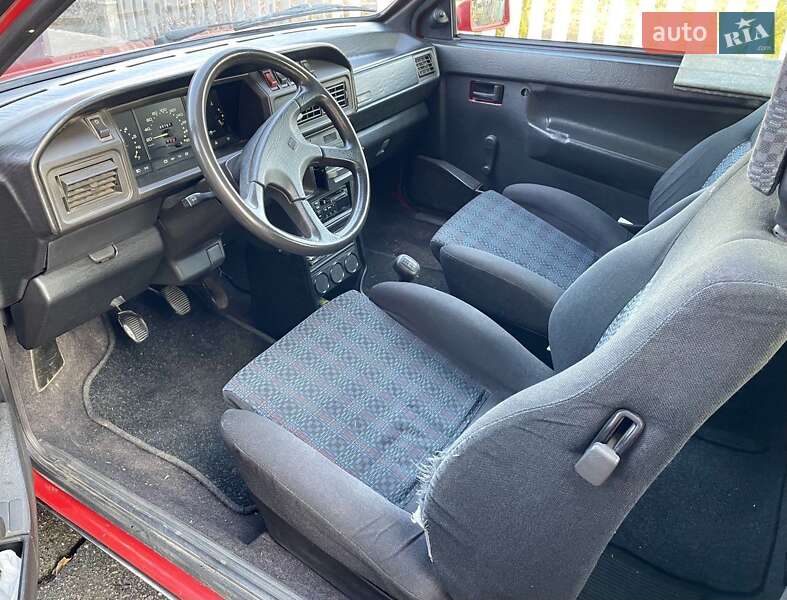 Хэтчбек SEAT Ibiza 1990 в Полтаве