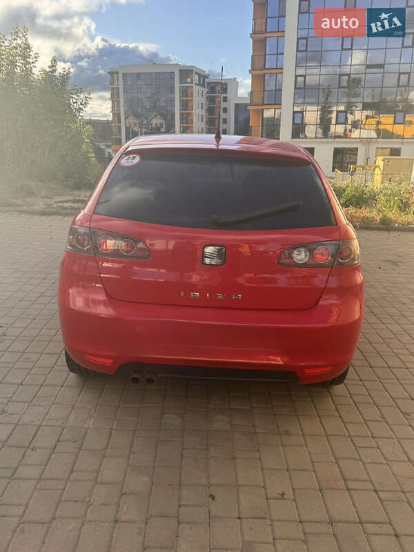 Хэтчбек SEAT Ibiza 2008 в Виннице