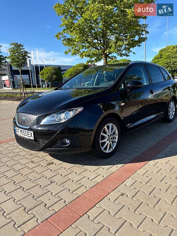 SEAT Ibiza 2011 SEAT Ibiza 2011