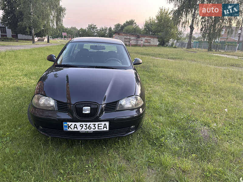 Хэтчбек SEAT Ibiza 2004 в Сумах