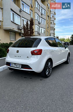 Хэтчбек SEAT Ibiza 2010 в 