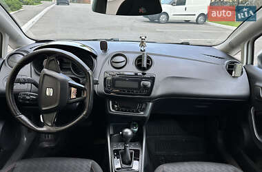 Хэтчбек SEAT Ibiza 2010 в 