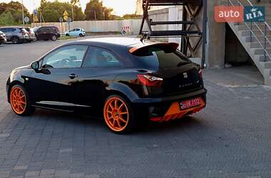 Хэтчбек SEAT Ibiza 2012 в 