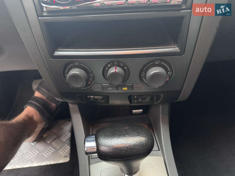 Хетчбек SEAT Ibiza 2006 в Вінниці