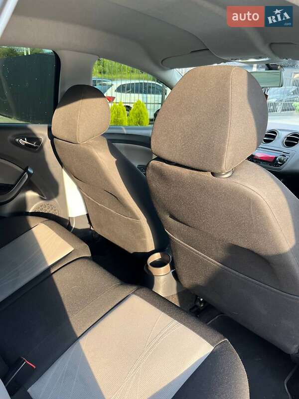 Хэтчбек SEAT Ibiza 2012 в Львове