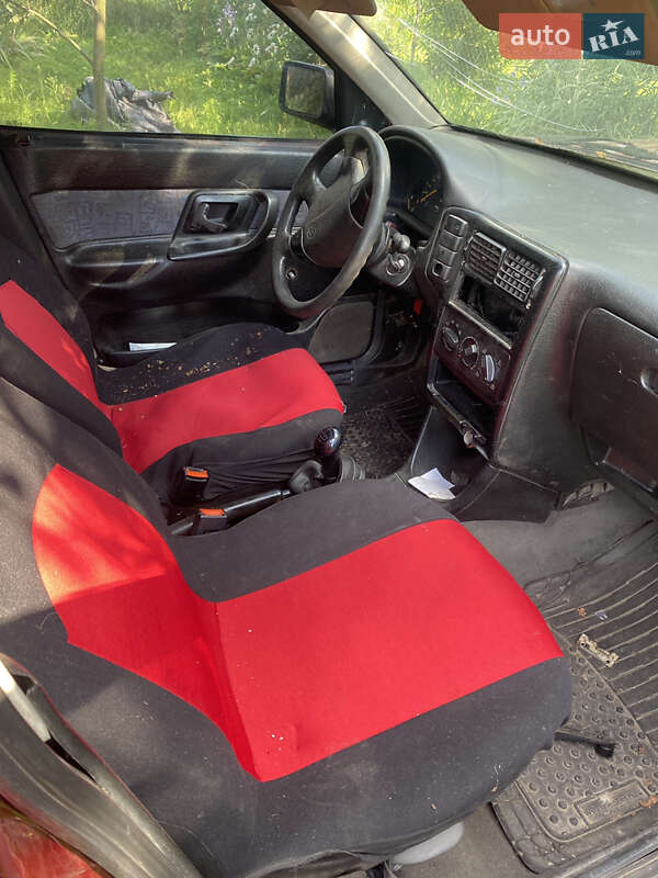 Хетчбек SEAT Ibiza 1995 в Рівному