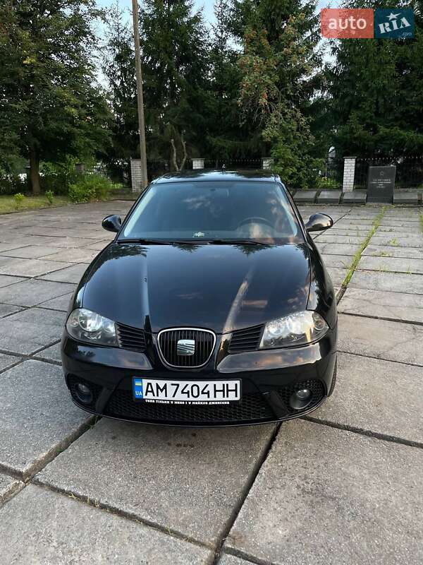 Хетчбек SEAT Ibiza 2006 в Хорошеві