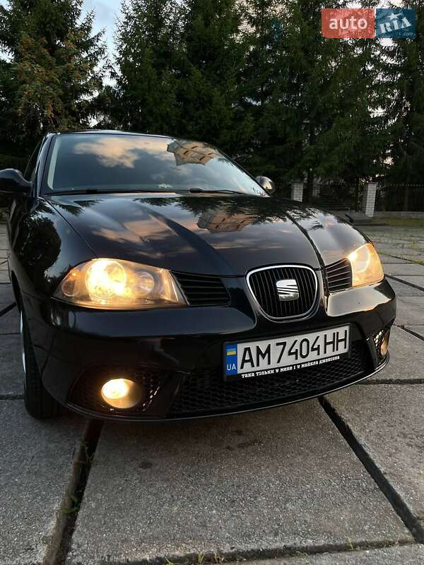 Хетчбек SEAT Ibiza 2006 в Хорошеві