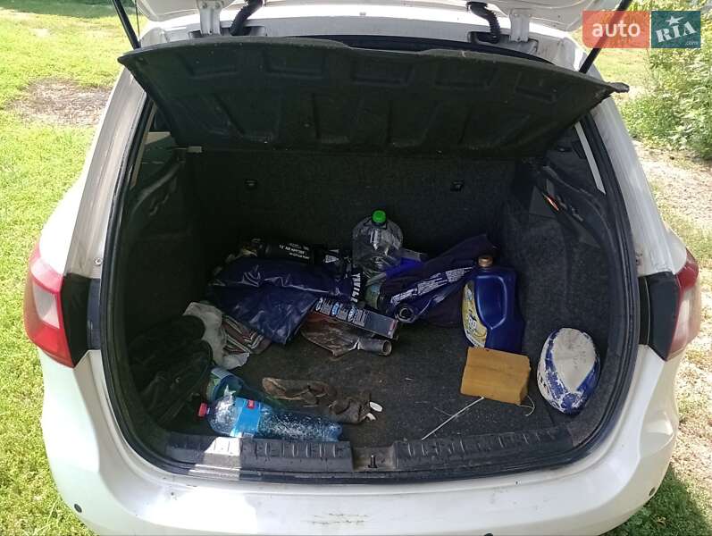 Хэтчбек SEAT Ibiza 2011 в Киеве фото 8 Хэтчбек SEAT Ibiza 2011 в Киеве