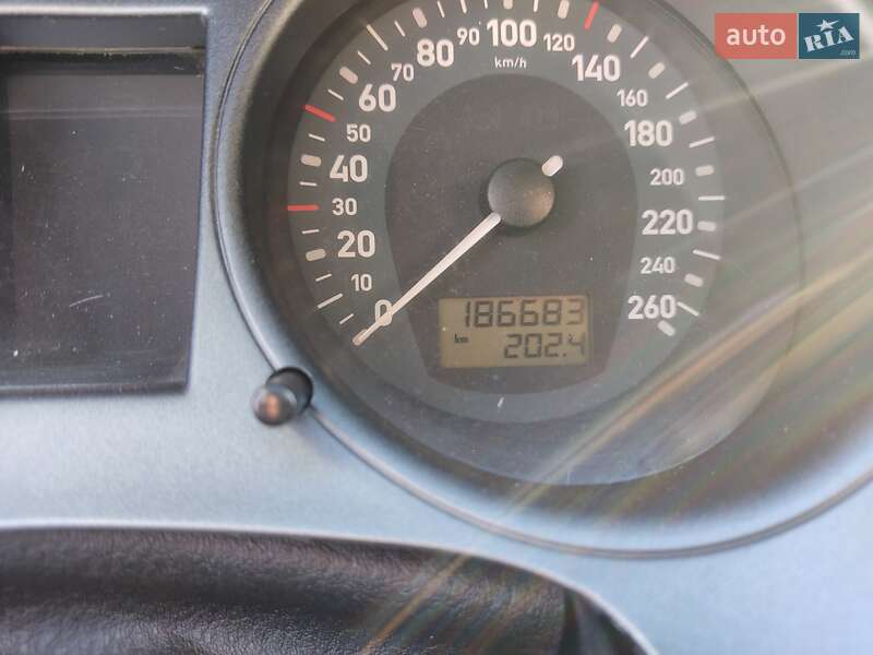 Хетчбек SEAT Ibiza 2007 в Дніпрі