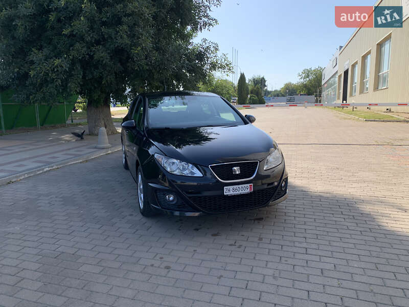 Хетчбек SEAT Ibiza 2010 в Рівному