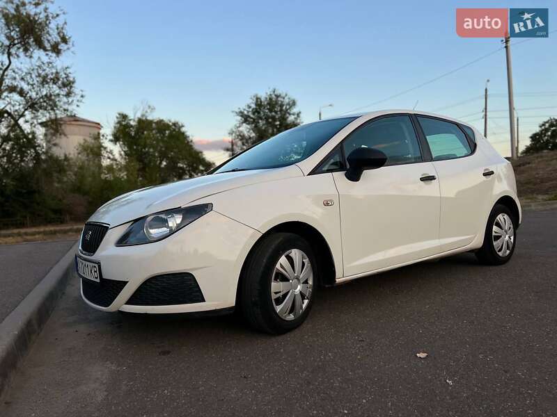 Хэтчбек SEAT Ibiza 2010 в Кривом Роге