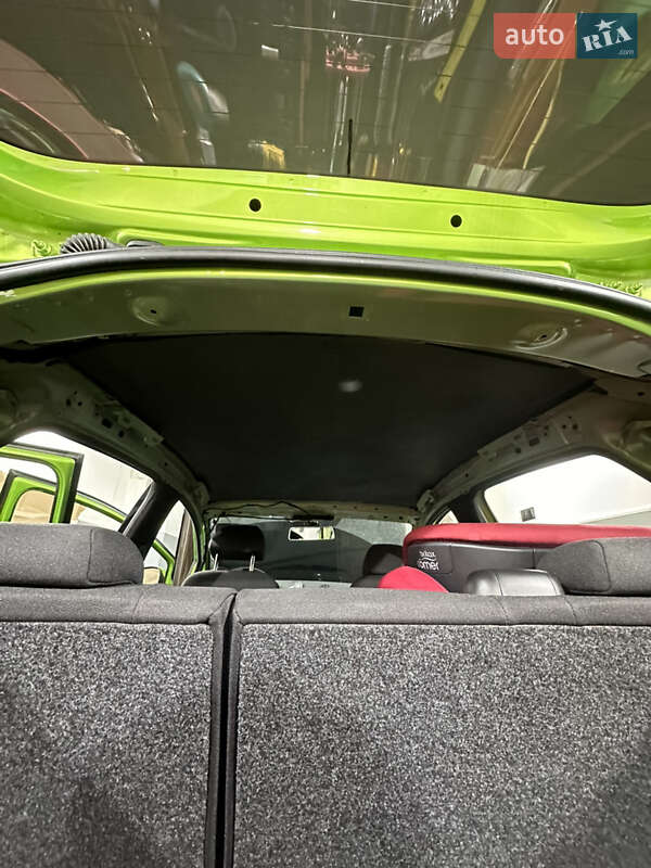 Хэтчбек SEAT Ibiza 2014 в Львове фото 28 Хэтчбек SEAT Ibiza 2014 в Львове