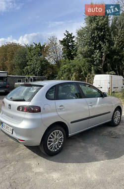 Хэтчбек SEAT Ibiza 2007 в 