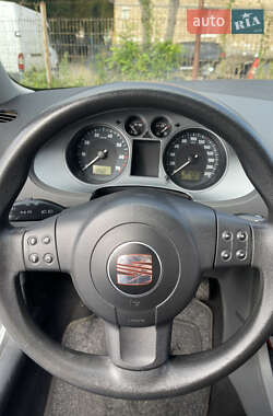 Хэтчбек SEAT Ibiza 2007 в 