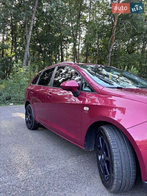 Хетчбек SEAT Ibiza 2011 в Луцьку