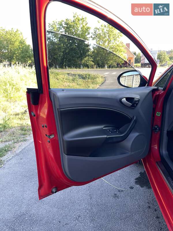 Хэтчбек SEAT Ibiza 2011 в Каменец-Подольском