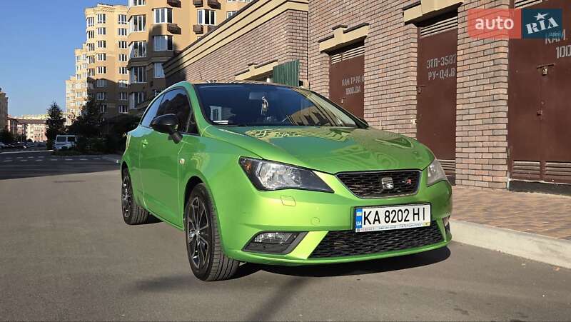 Хэтчбек SEAT Ibiza 2013 в Киеве