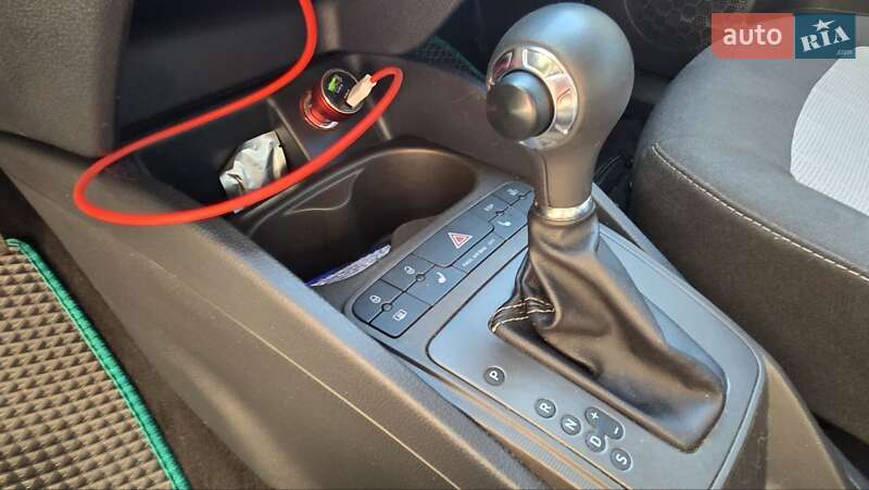 Хэтчбек SEAT Ibiza 2013 в Киеве