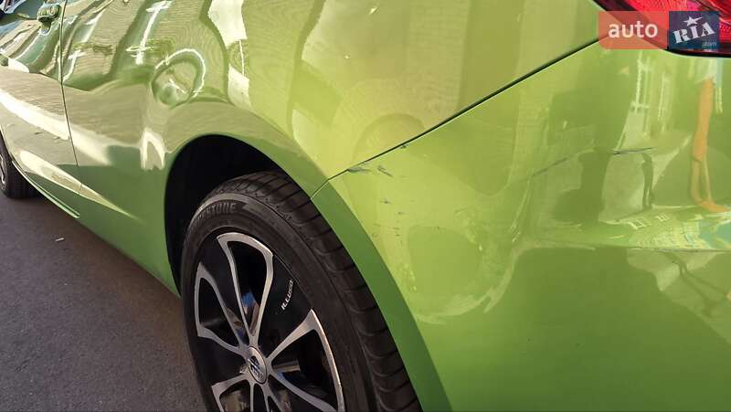 Хэтчбек SEAT Ibiza 2013 в Киеве