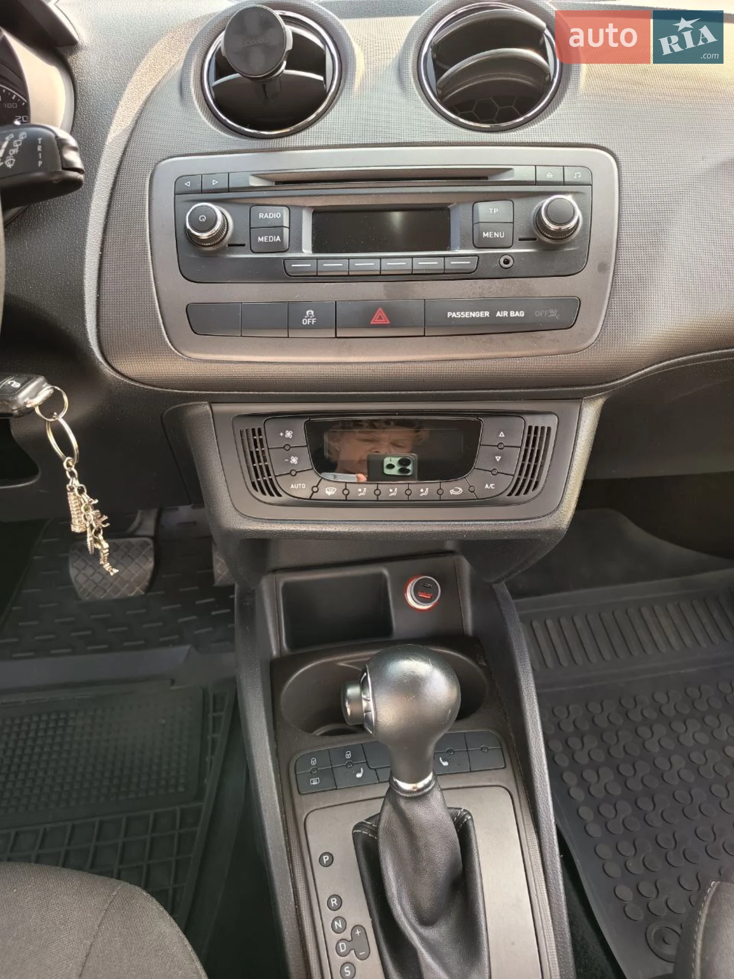 2013 SEAT Ibiza - мініатюра 10