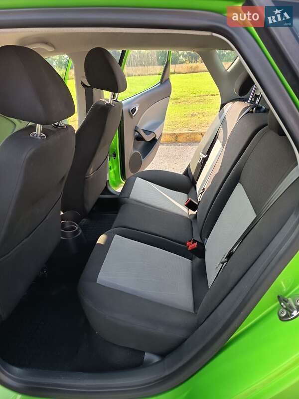 Хетчбек SEAT Ibiza 2013 в Києві фото 12 Хетчбек SEAT Ibiza 2013 в Києві