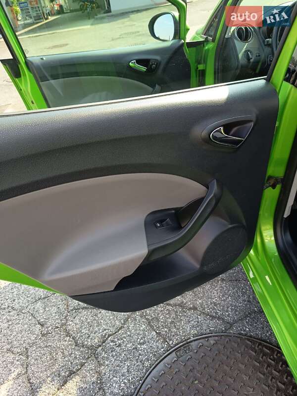 Хетчбек SEAT Ibiza 2013 в Києві фото 18 Хетчбек SEAT Ibiza 2013 в Києві