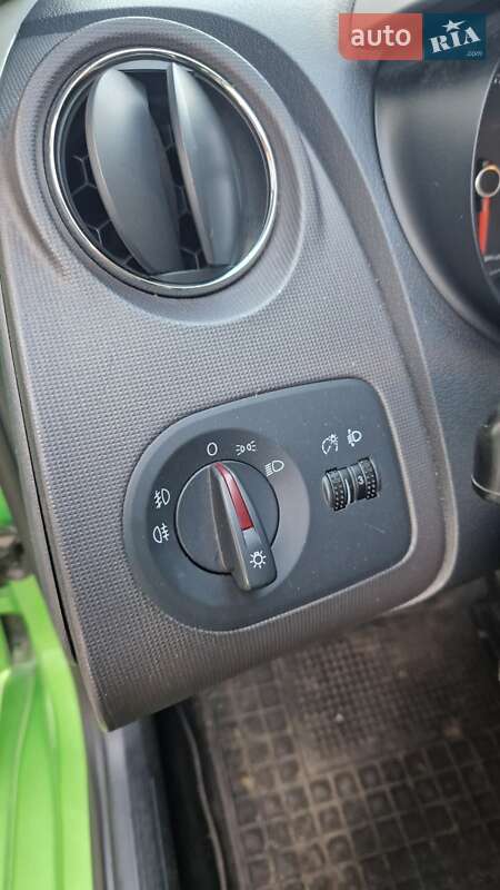 Хетчбек SEAT Ibiza 2013 в Києві фото 27 Хетчбек SEAT Ibiza 2013 в Києві