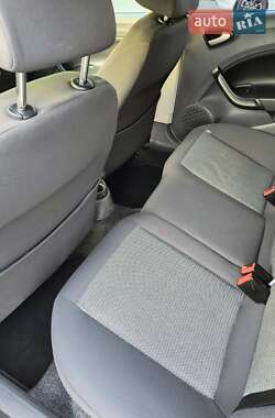 Хэтчбек SEAT Ibiza 2010 в 