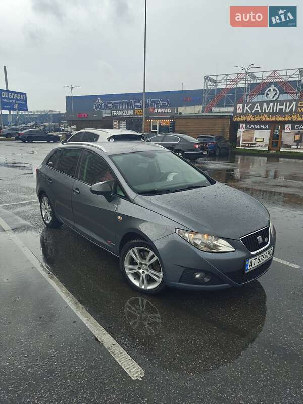 SEAT Ibiza 2011 SEAT Ibiza 2011
