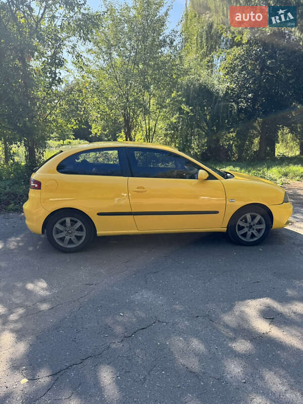 Хэтчбек SEAT Ibiza 2006 в Киеве